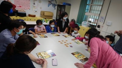 多元家庭性平輔導團到校辦理師生講座